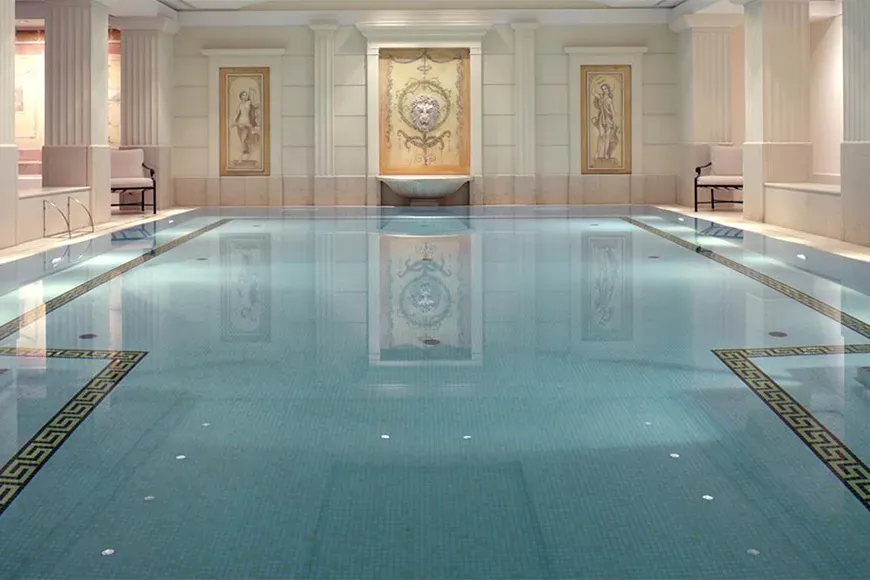 Hotel adlon kempinski berlin pool.